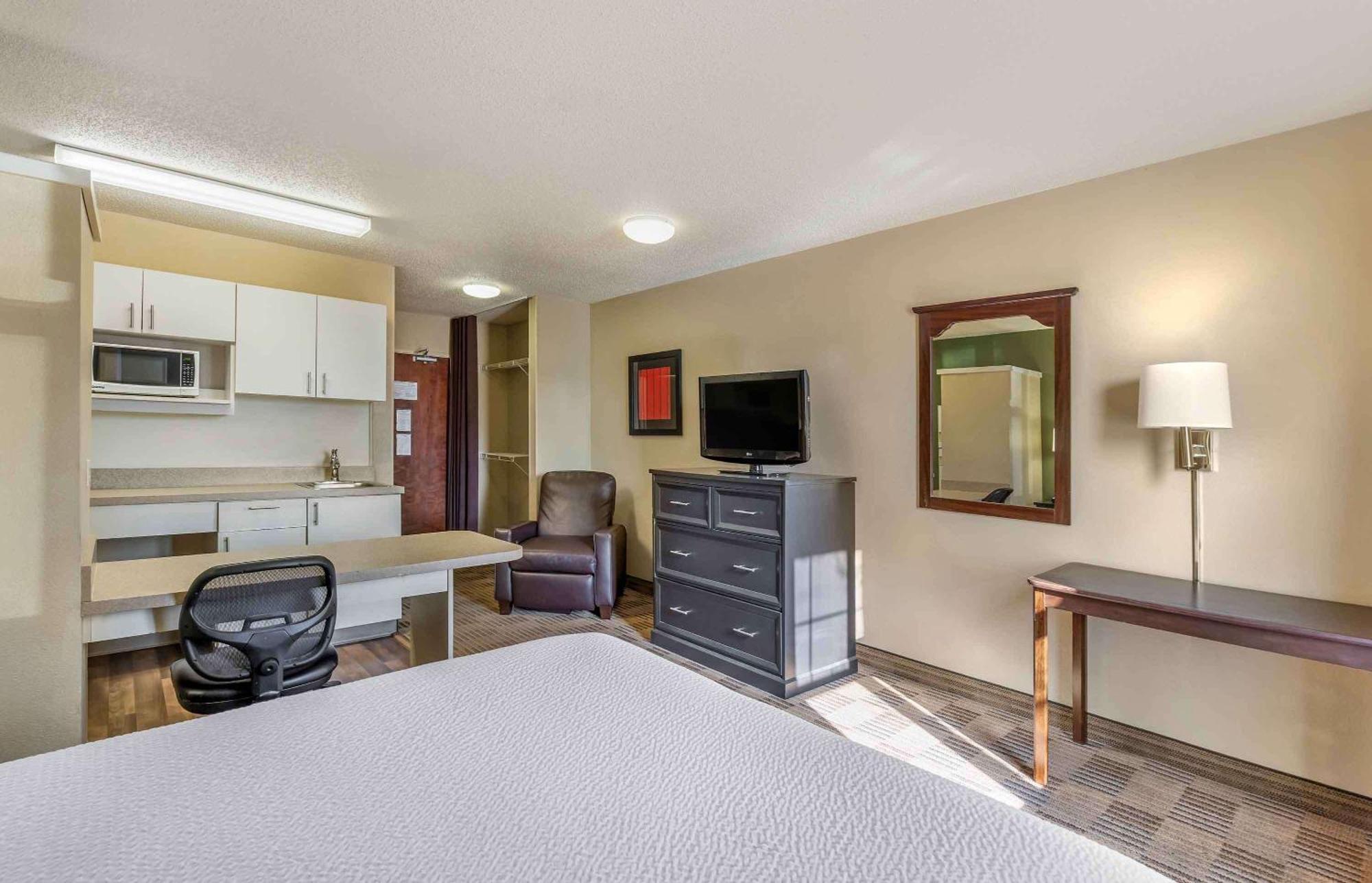 Extended Stay America Select Suites - Chicago - Downers Grove Eksteriør billede
